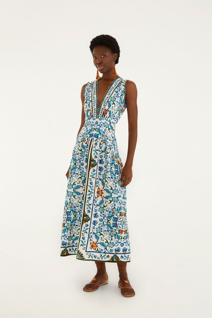 CAILIN | GRADUATION MAXI DRESS - White