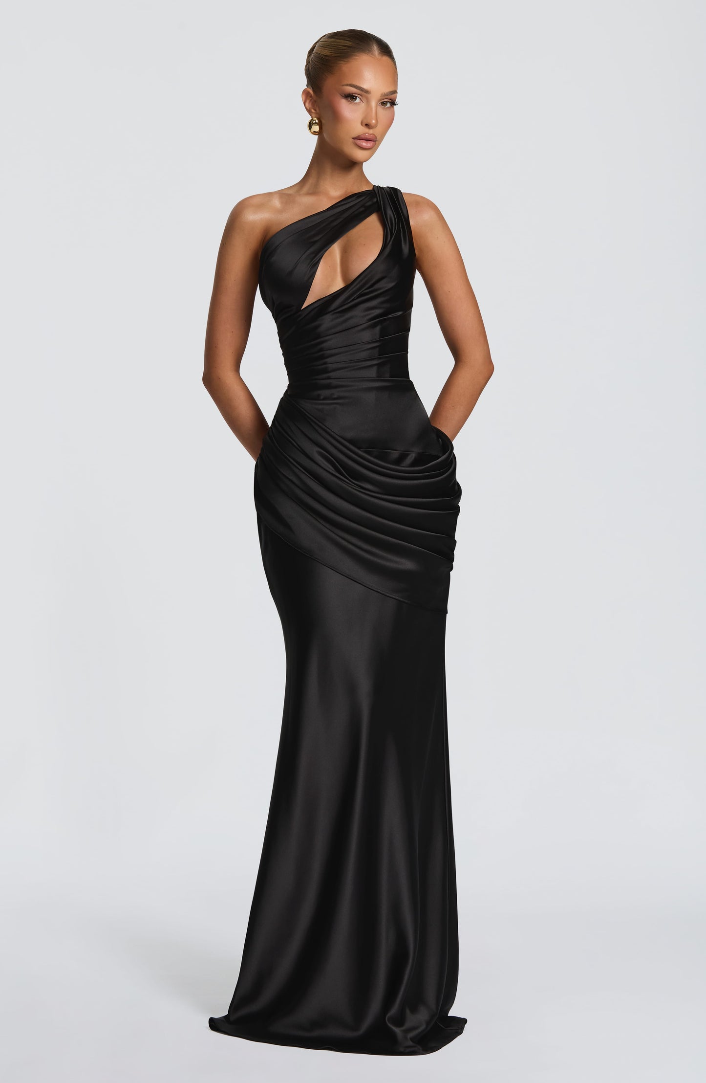 HELENA | CUTOUT PLUNGE MAXI DRESS
