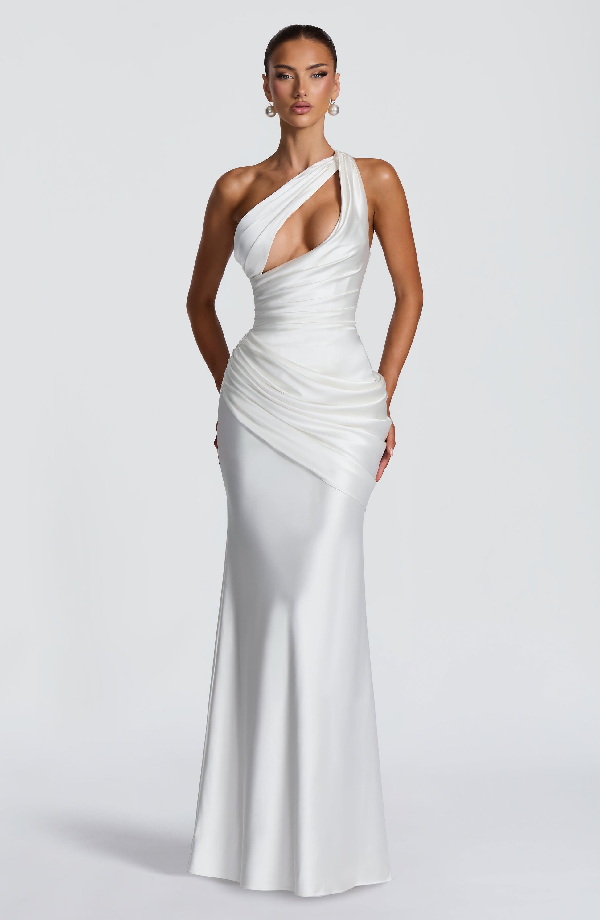 HELENA | CUTOUT PLUNGE MAXI DRESS