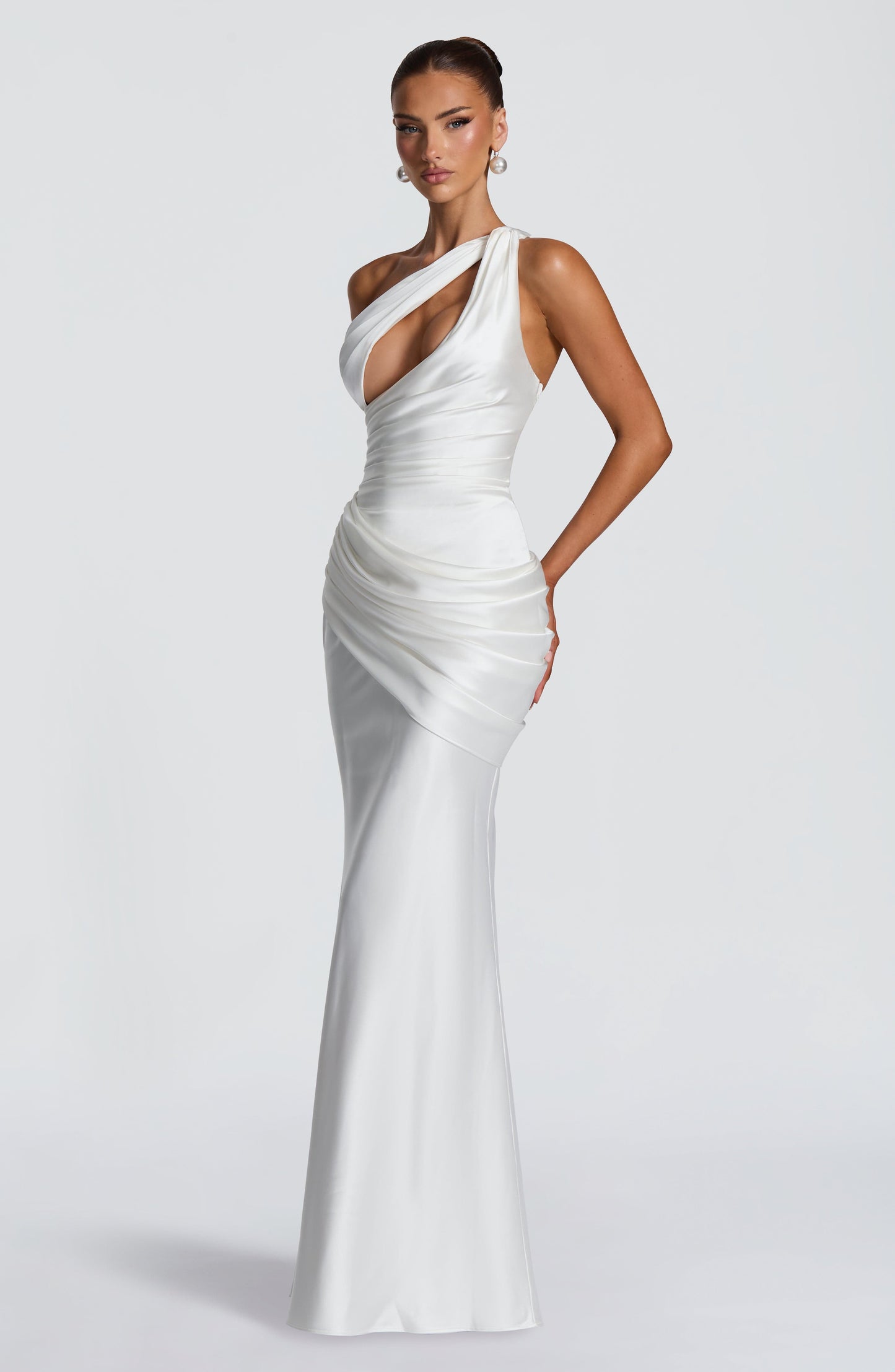 HELENA | CUTOUT PLUNGE MAXI DRESS