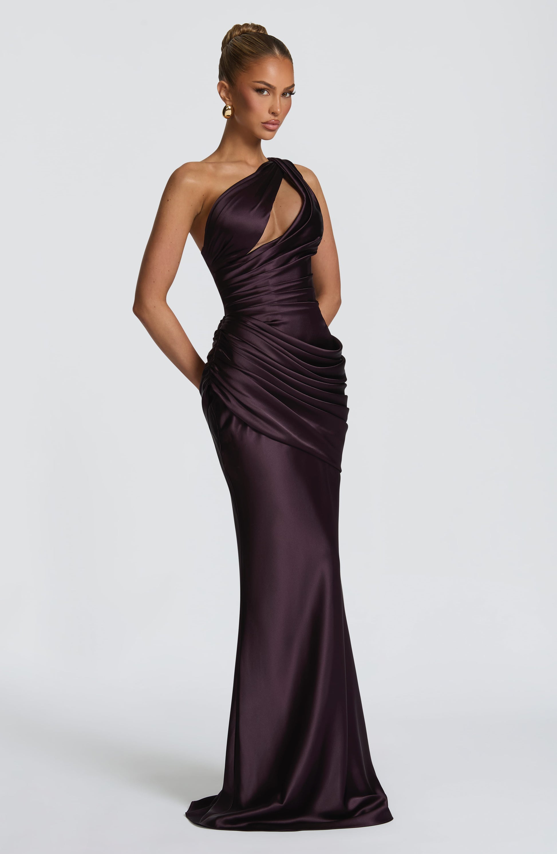 HELENA | CUTOUT PLUNGE MAXI DRESS