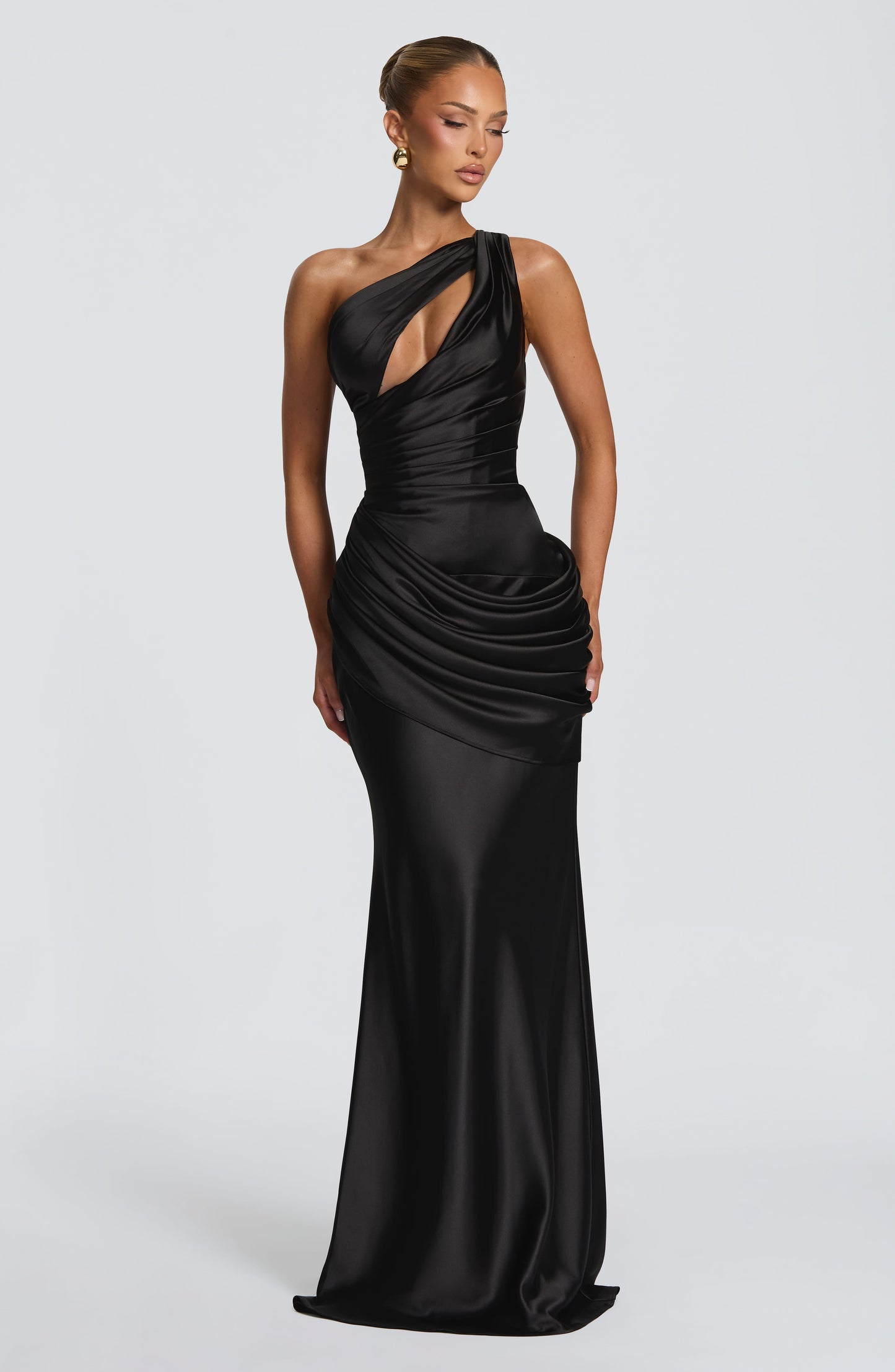HELENA | CUTOUT PLUNGE MAXI DRESS