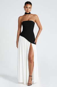 Black/White
