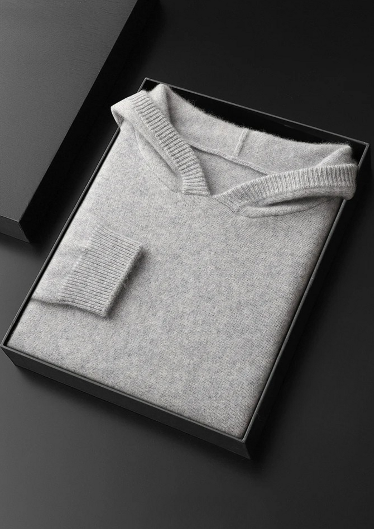ADRIAN | HOODED SWEATER