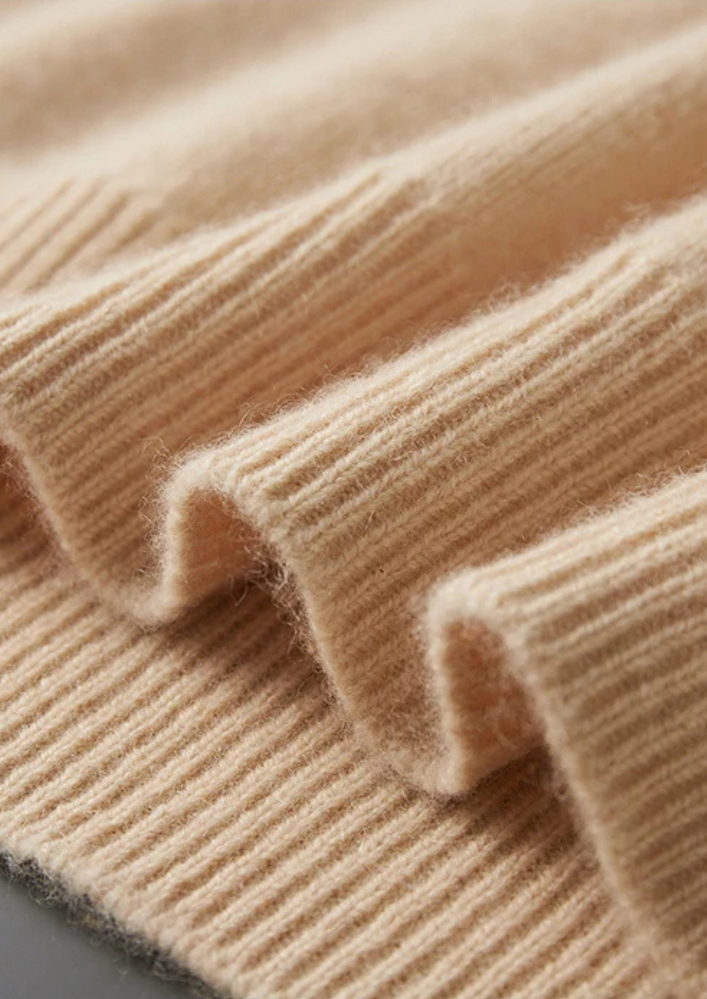 ADRIAN | HOODED SWEATER
