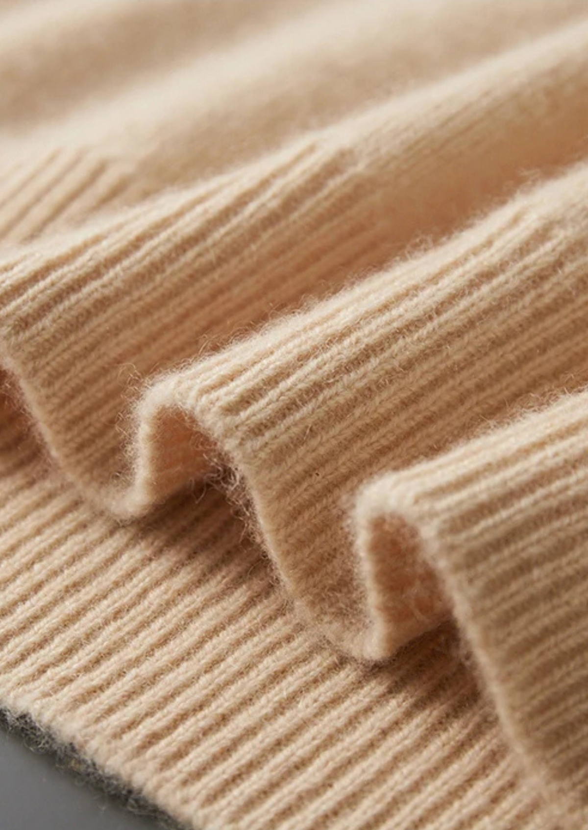 ADRIAN | HOODED SWEATER