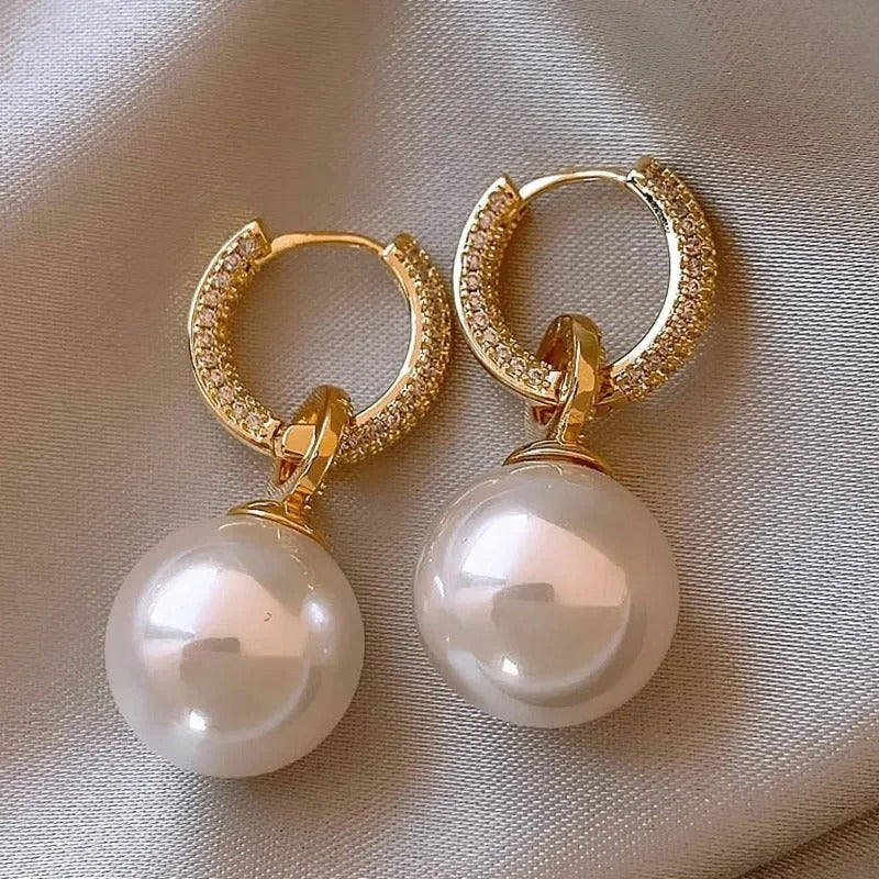 AISLINN | PEARL DROP HOOP EARRINGS - Gold