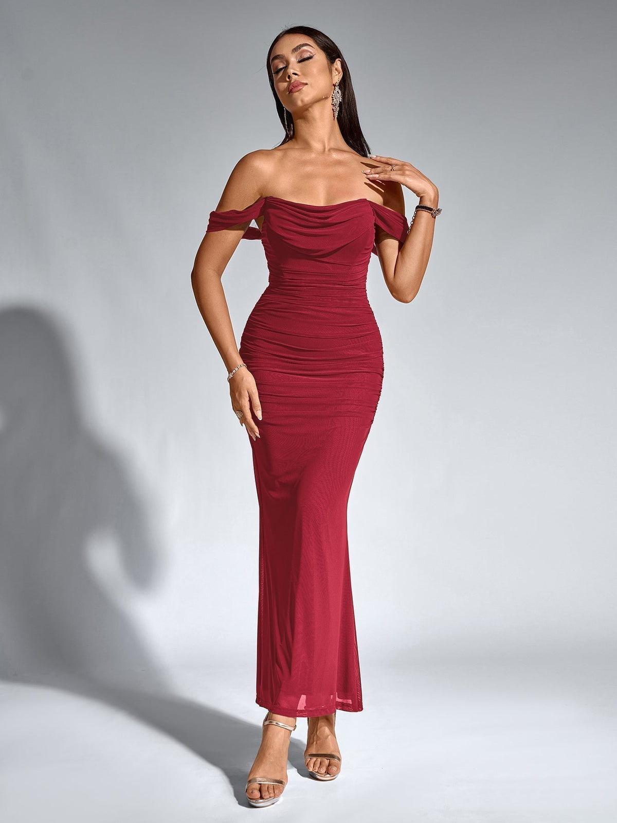 ALIDA | OFF SHOULDER MAXI DRESS - Burgundy