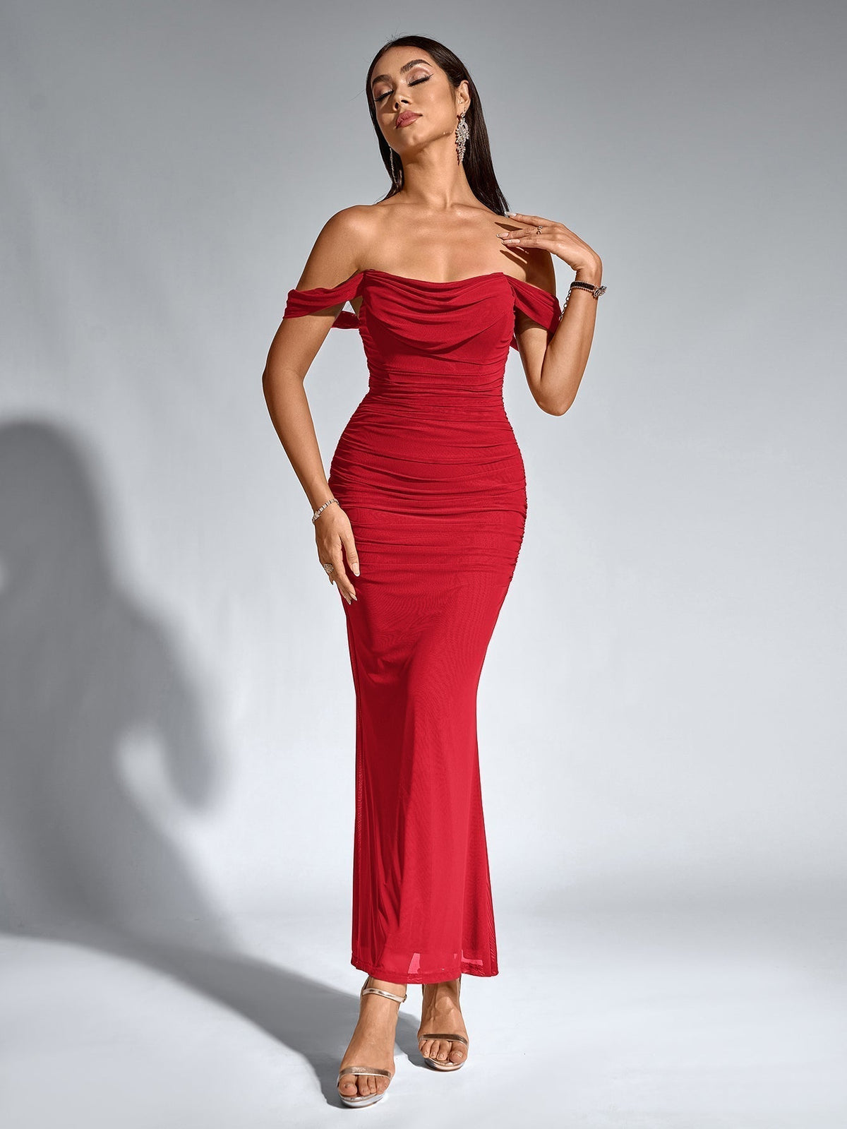 ALIDA | OFF SHOULDER MAXI DRESS - Red