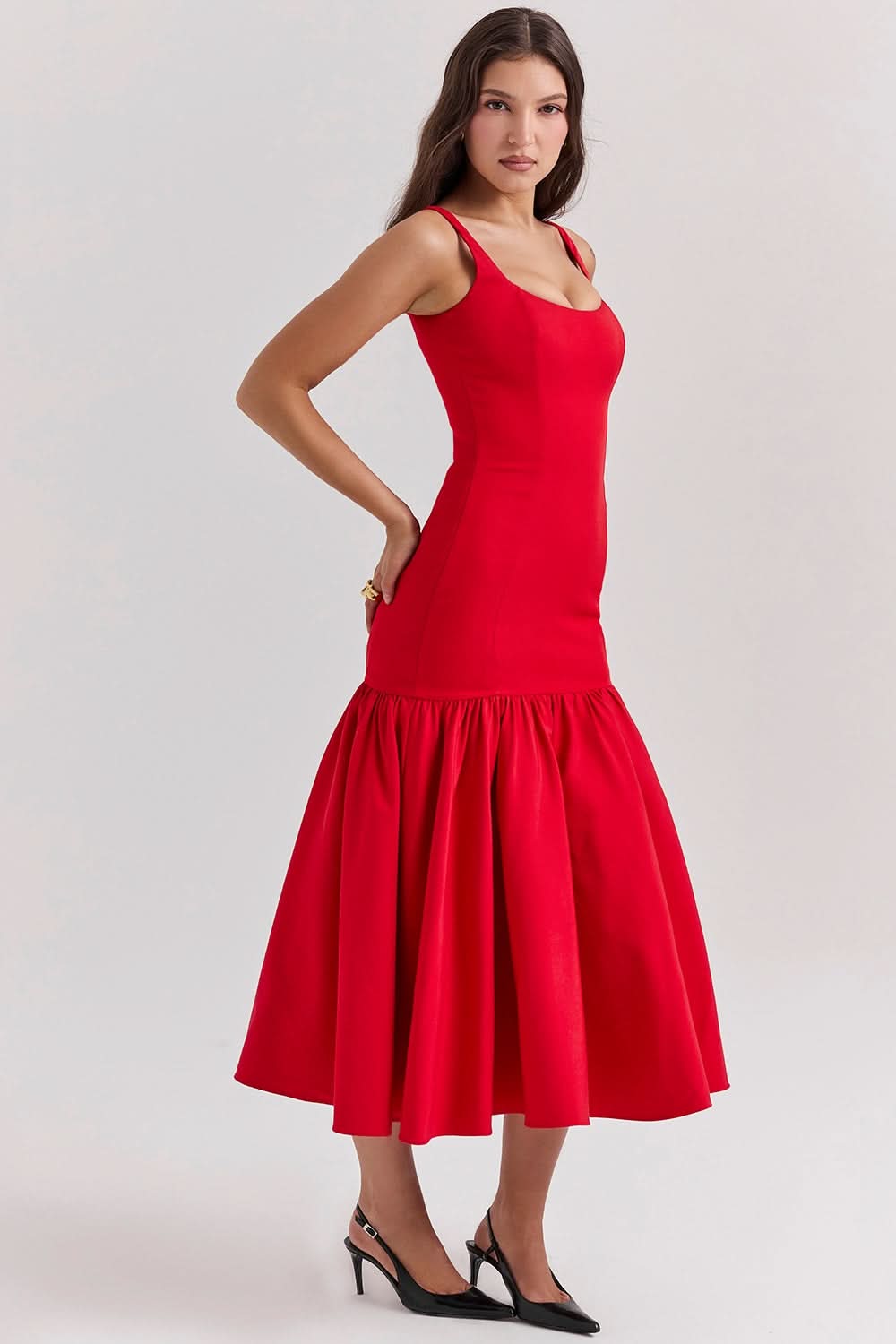 Red waist midi dress with tank straps and voluminous gathered skirt