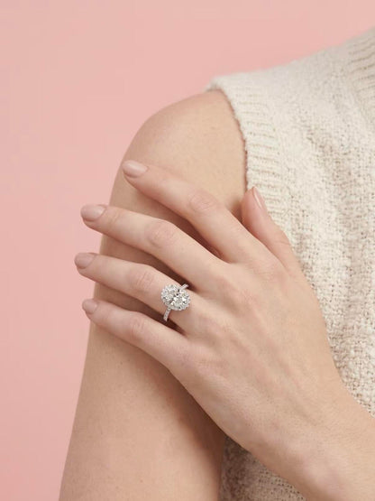 AVALYN | OVAL HALO RING - White