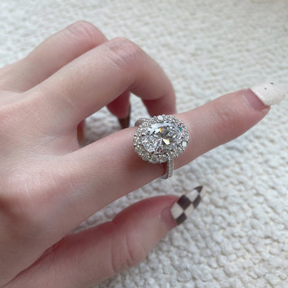 AVALYN | OVAL HALO RING - White