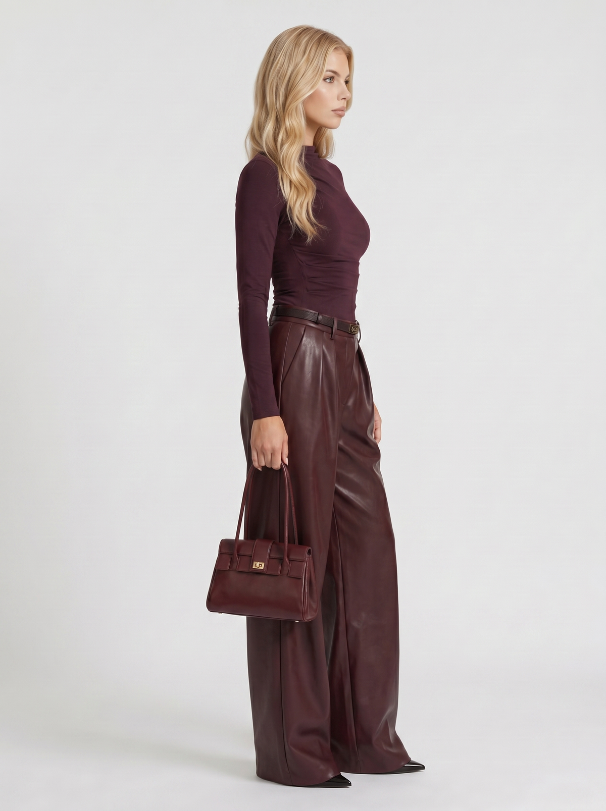 AVANI | FAUX LEATHER WIDE LEG PANTS - Burgundy