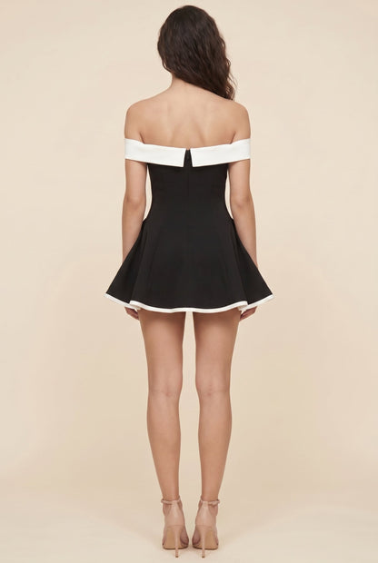 AVELINE | OFF SHOULDER MINI DRESS - Black and White