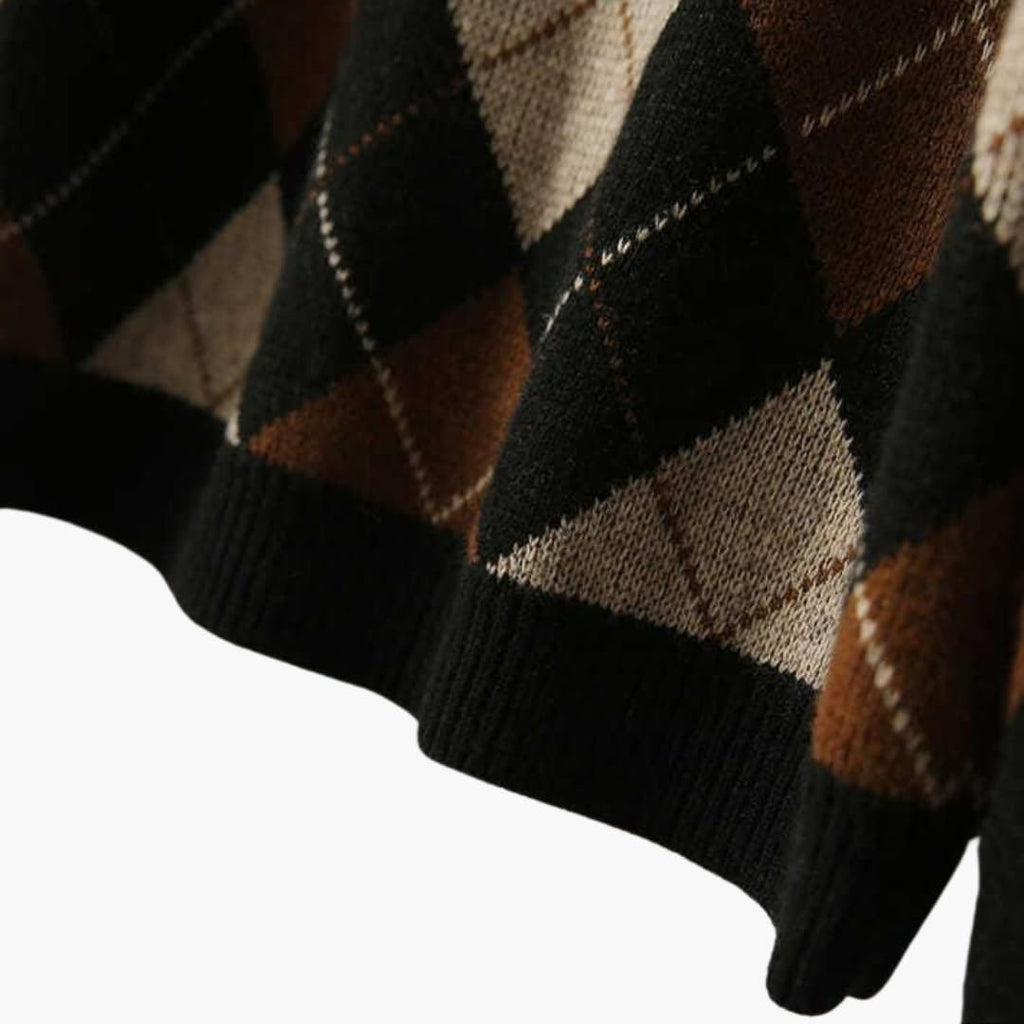 BIRGIT | ARGYLE CREW NECK KNIT SWEATER - Black and Brown Argyle