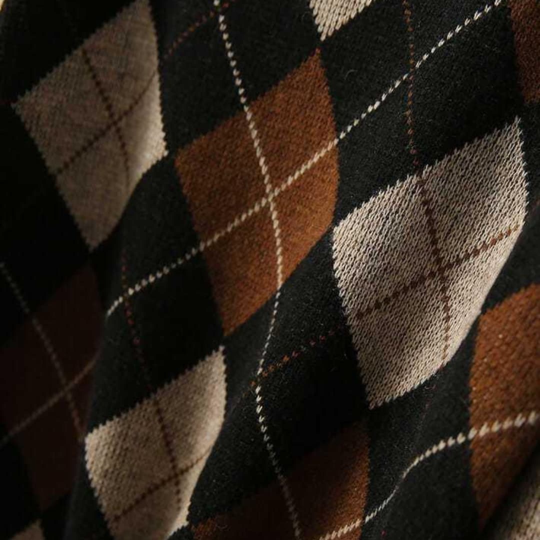 BIRGIT | ARGYLE CREW NECK KNIT SWEATER - Black and Brown Argyle