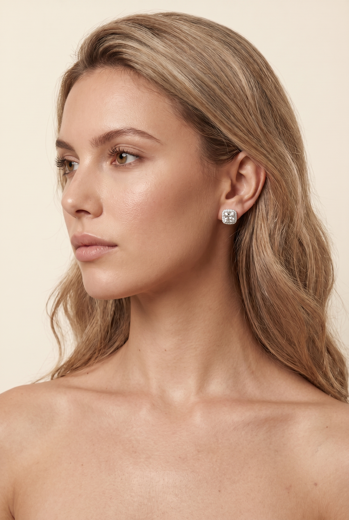 CALISTA | SQUARE CRYSTAL STUD EARRINGS - Silver