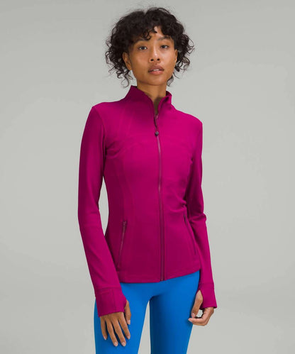 Magenta define jacket with side pockets and contoured design