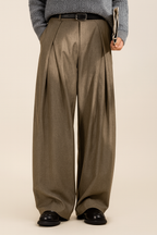 DORIAN | WIDE-LEG PLEATED TROUSERS - Brown