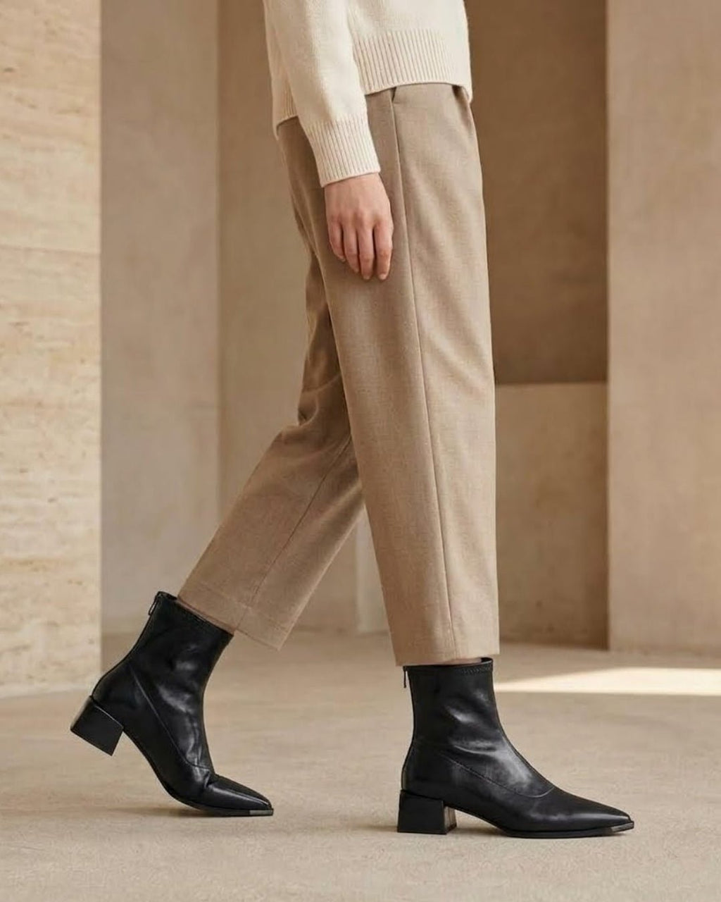 ELEANORA | BLOCK-HEEL ANKLE BOOTS