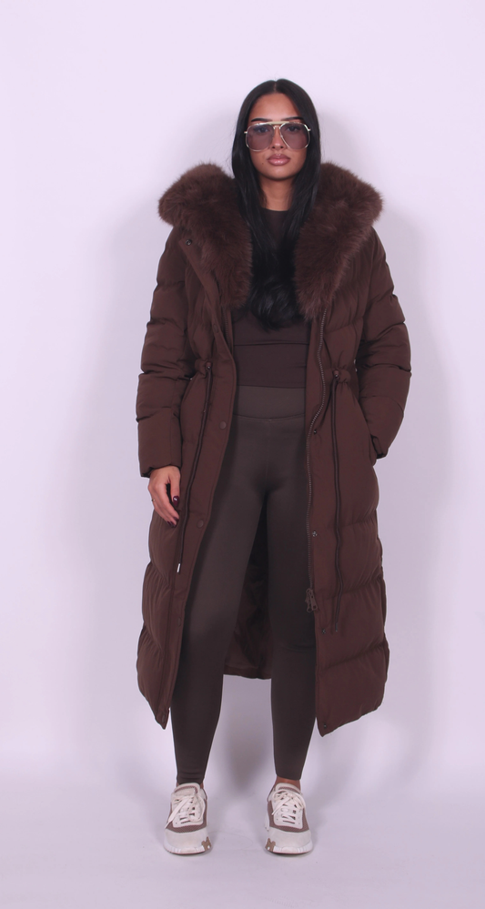 Brown quilted hooded puffer coat with faux fur trim and drawstring waist for women