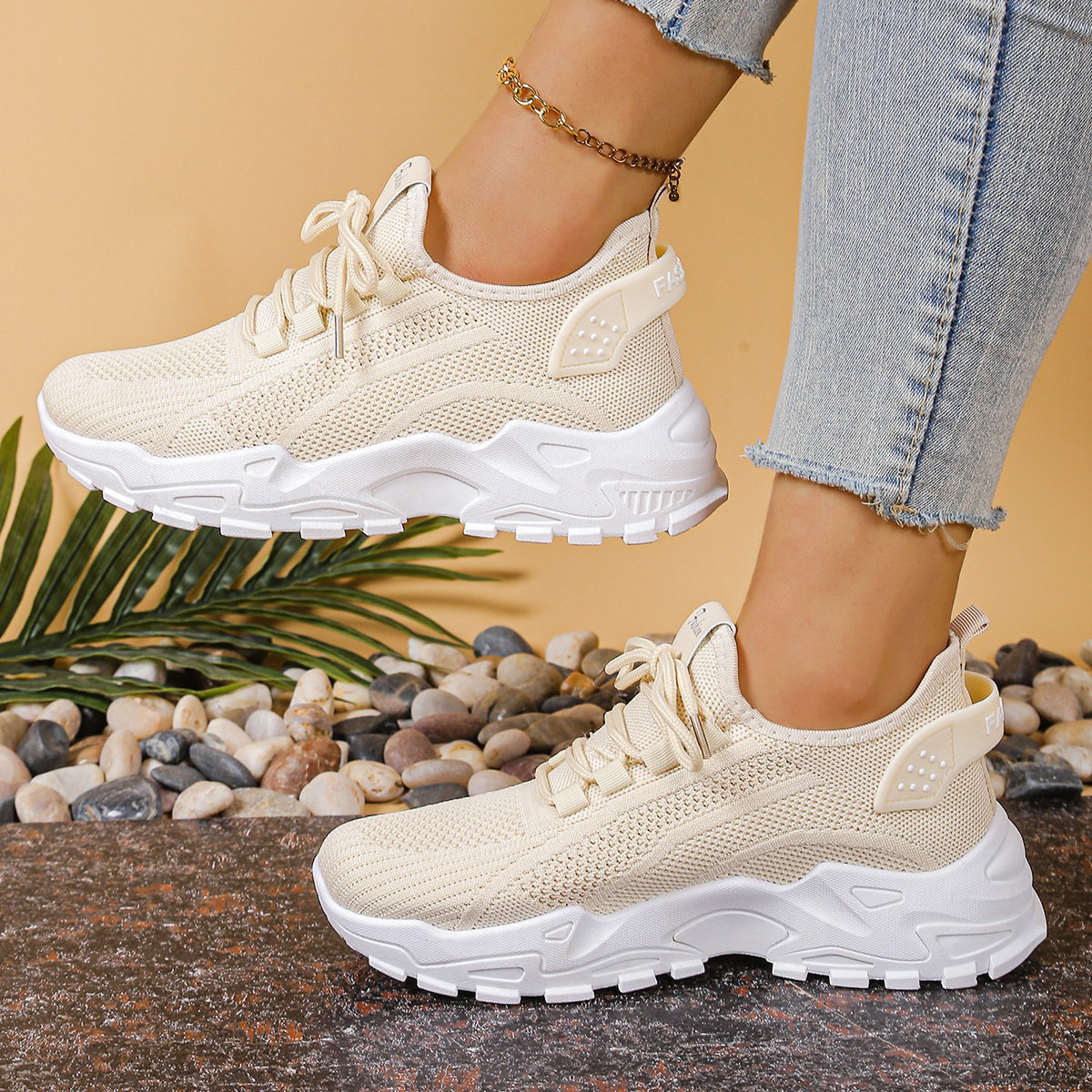 FLORINE | WIDE-TOE SNEAKERS - Khaki