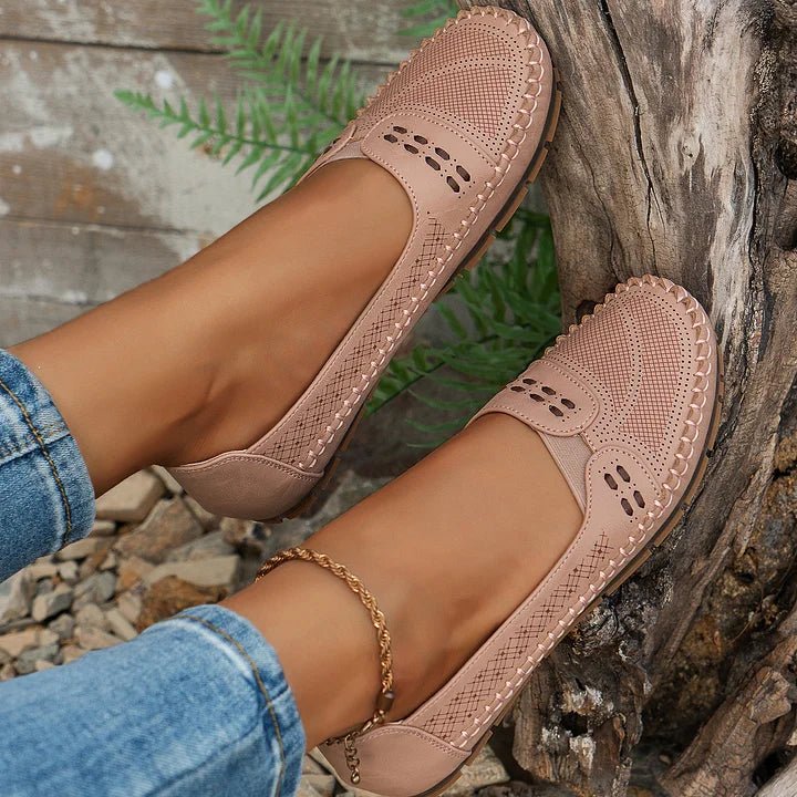 GIULIANA | PERFORATED LOAFERS