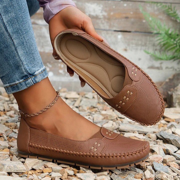 GIULIANA | PERFORATED LOAFERS