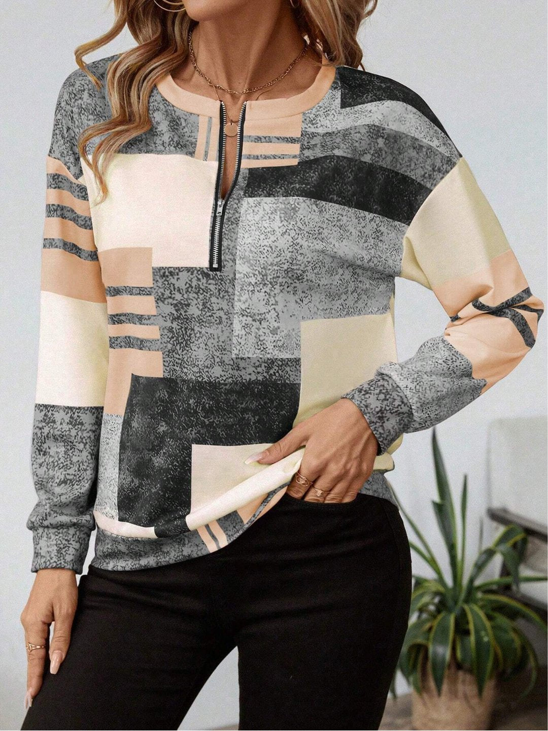 HAYWORTH | COLORBLOCK PATCHWORK PRINT SWEATSHIRT - Pale Yellow
