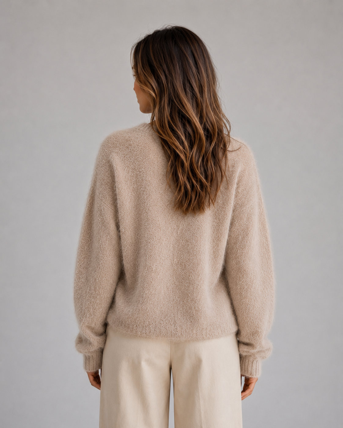 HETTA | FLUFFY V-NECK BUTTON-FRONT CARDIGAN - Khaki
