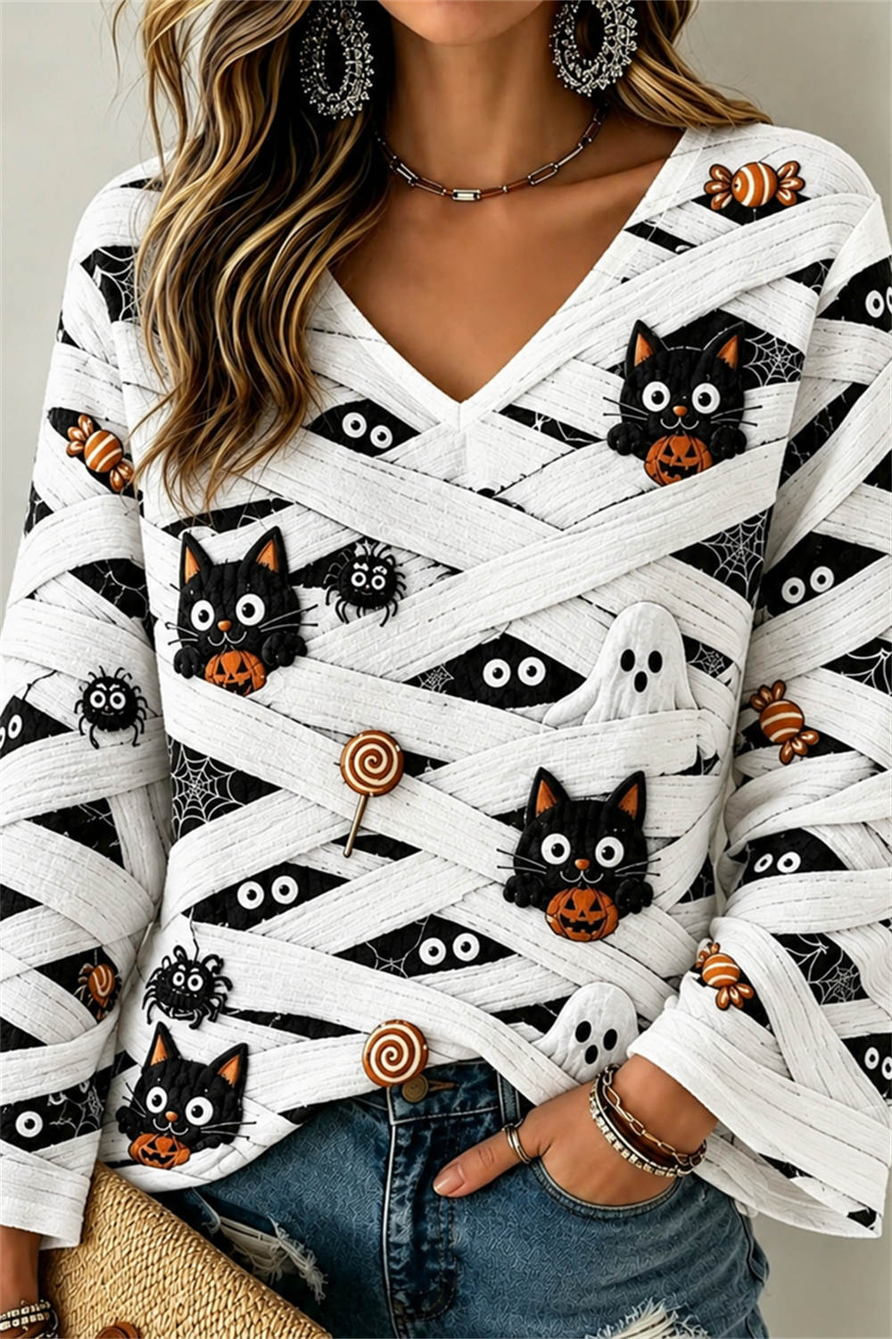 IVONNE | HALLOWEEN CAT PRINT V-NECK TOP - White