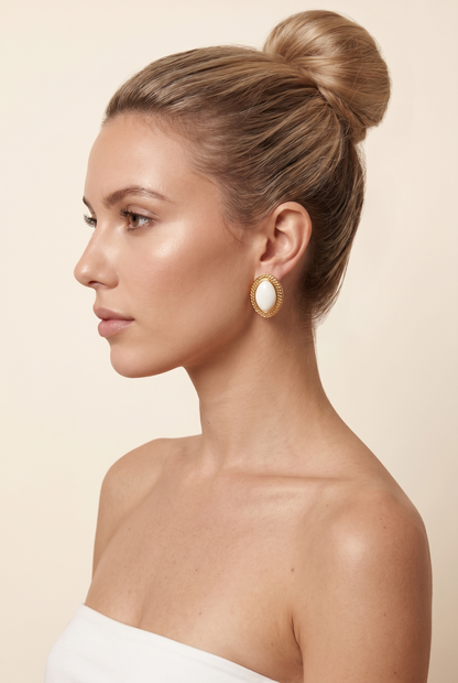 JESSAMY | TEXTURED OVAL STUD EARRINGS - Ivory