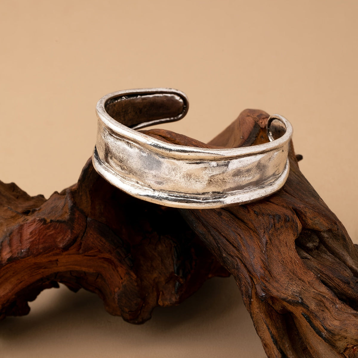 LAURINE | CURVED-TOP BRACELET - Silver