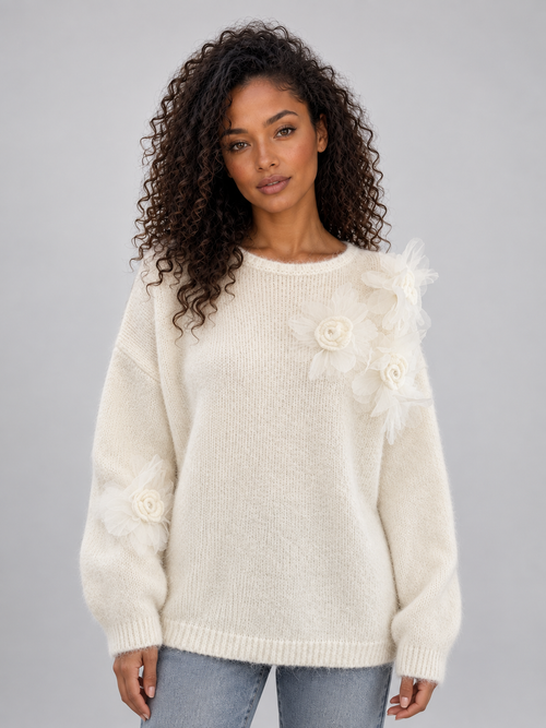 LETTY | FLORAL APPLIQUE KNIT SWEATER - Cream
