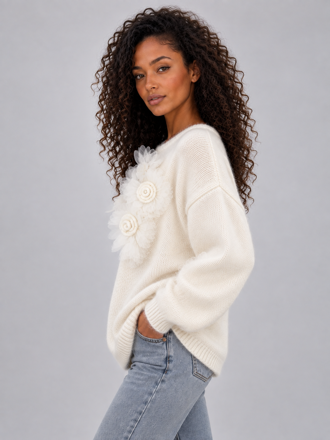LETTY | FLORAL APPLIQUE KNIT SWEATER - Cream