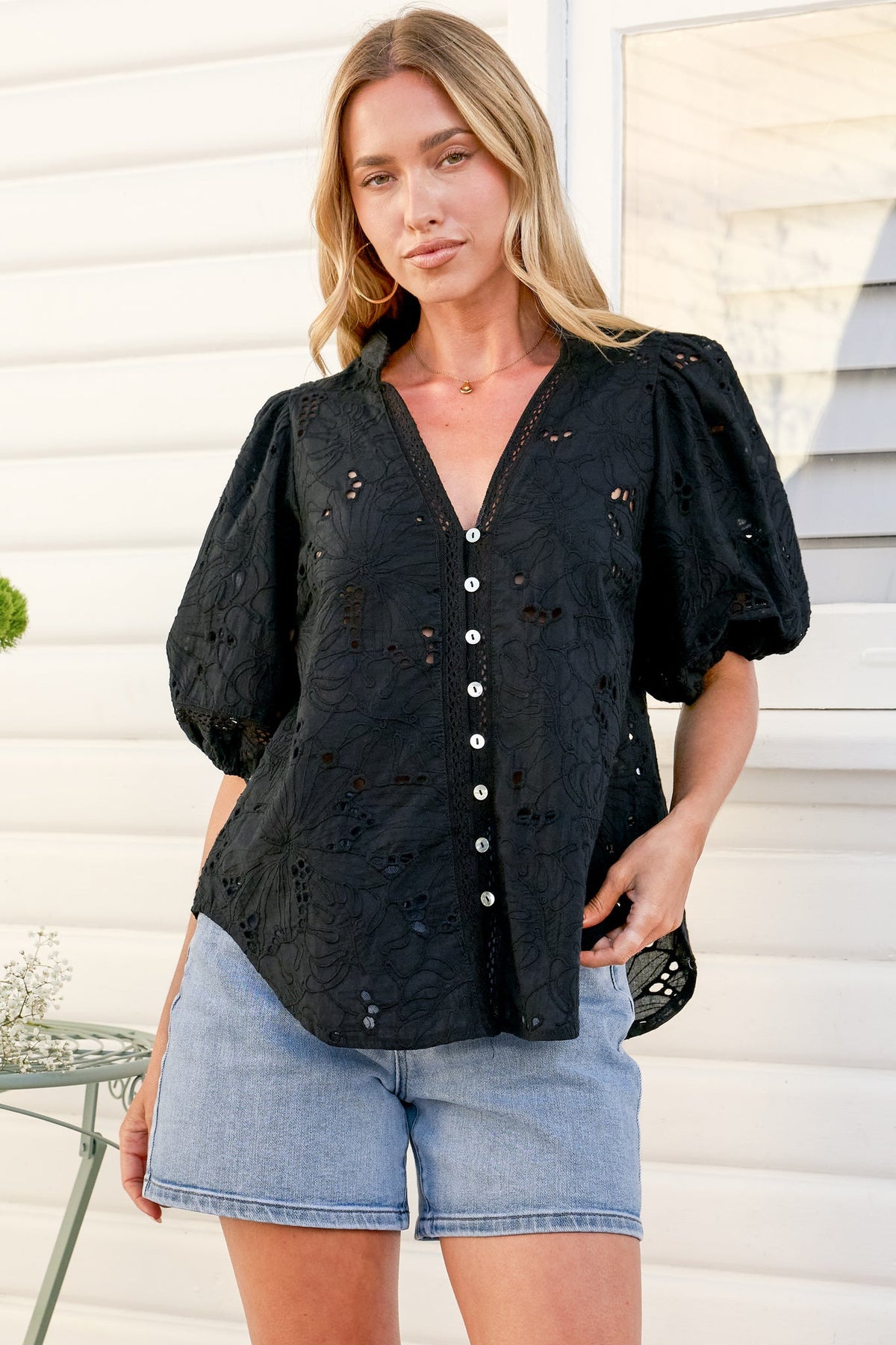 LUDOVICA | EMBROIDERED TOP