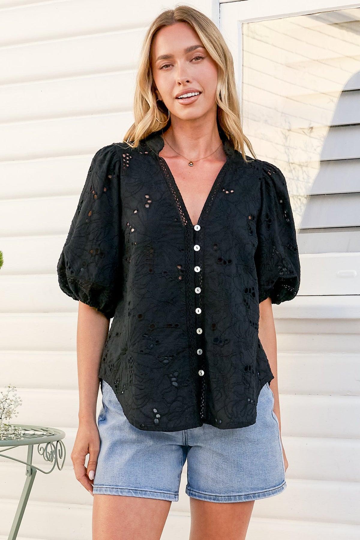 LUDOVICA | EMBROIDERED TOP