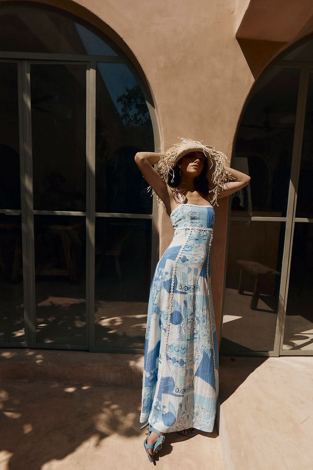 Women's midi dress with blue and white ceramic pattern and pearl beading
