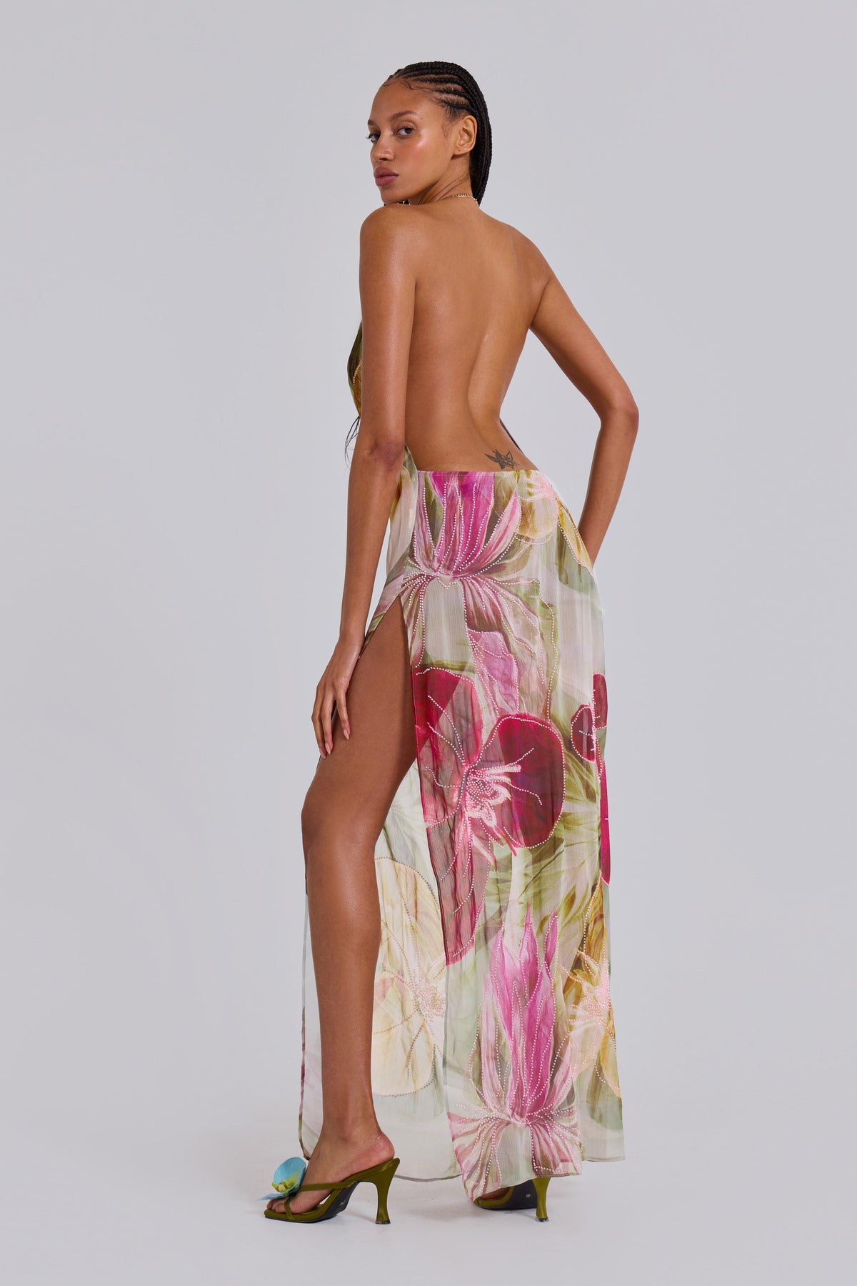 NIKA | BACKLESS CHIFFON HALTER MAXI DRESS - Blush and Sage Floral
