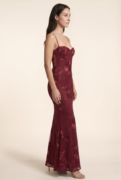QUINTESSA | LACE-UP BACK MAXI DRESS - Burgundy