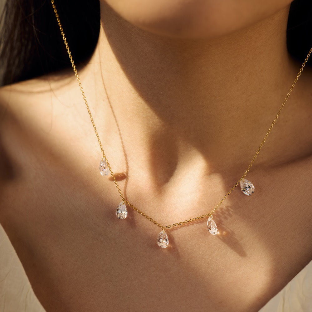 RHIANNON | CRYSTAL DROP NECKLACE - Gold