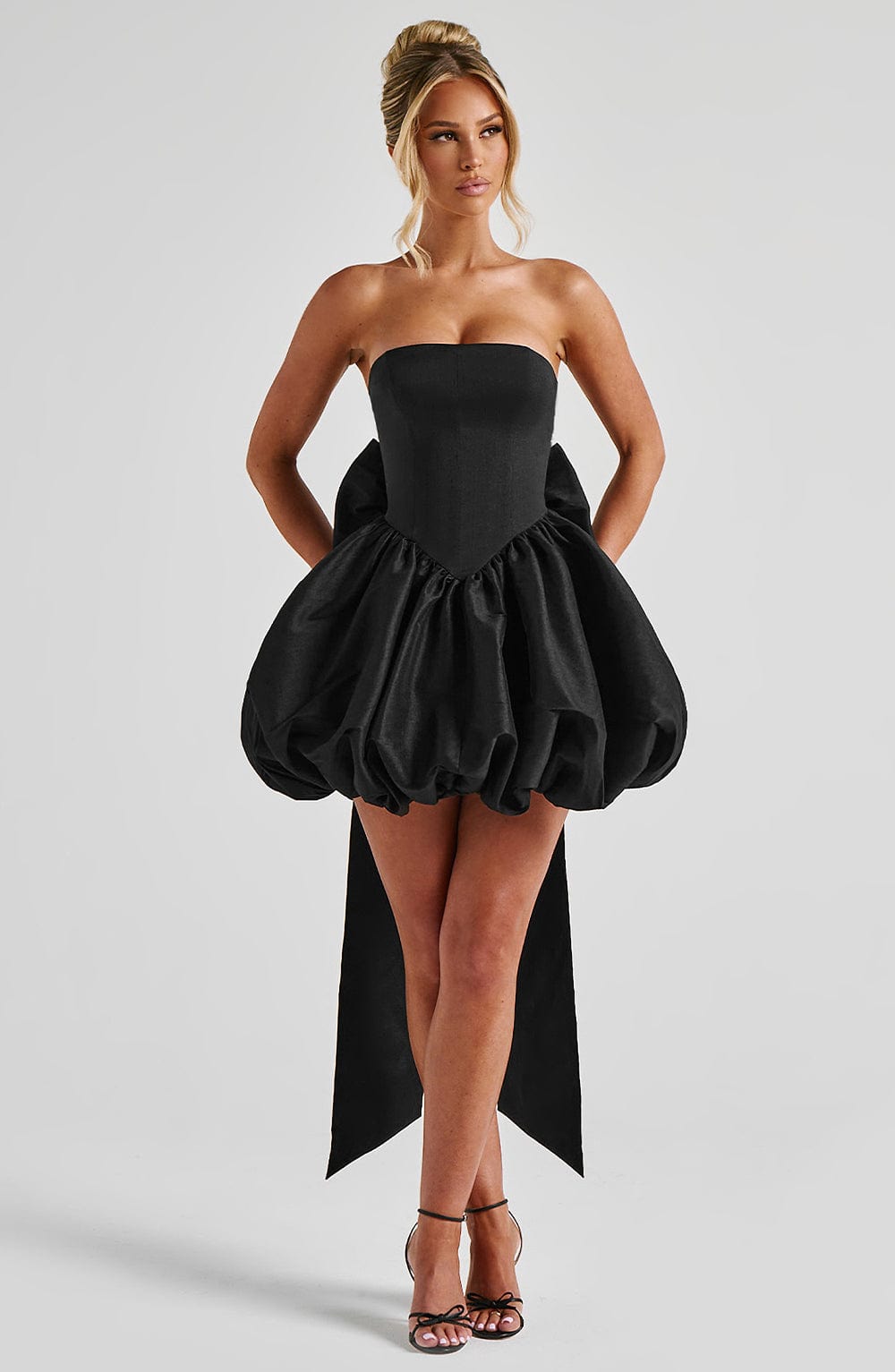 RYLA | STRAPLESS BOW BACK BUBBLE MINI DRESS - Black