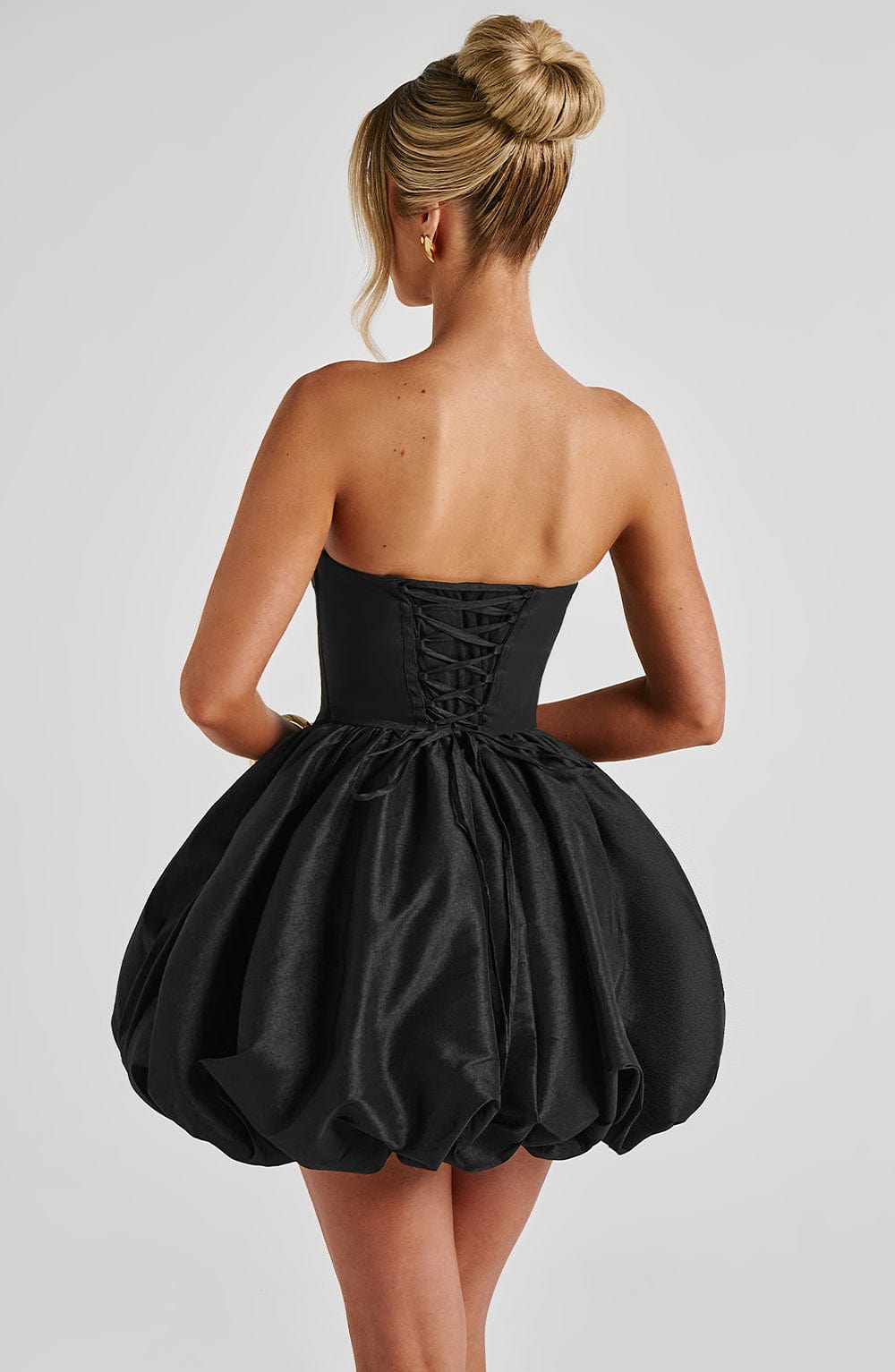 RYLA | STRAPLESS BOW BACK BUBBLE MINI DRESS - Black