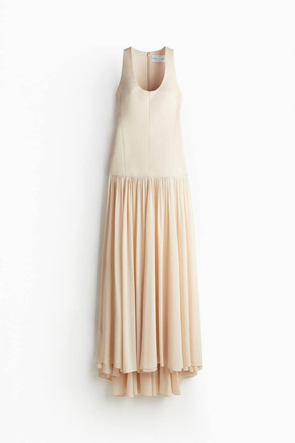Cream sleeveless maxi dress with U-neckline and pleated chiffon skirt for women