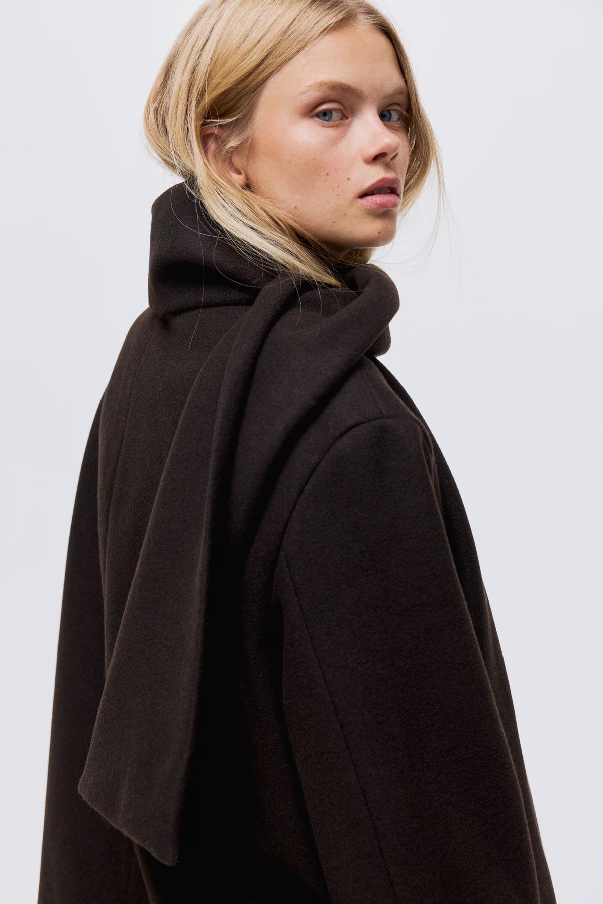 SOLVEIG | DETACHABLE SHAWL COLLAR COAT - Dark Brown