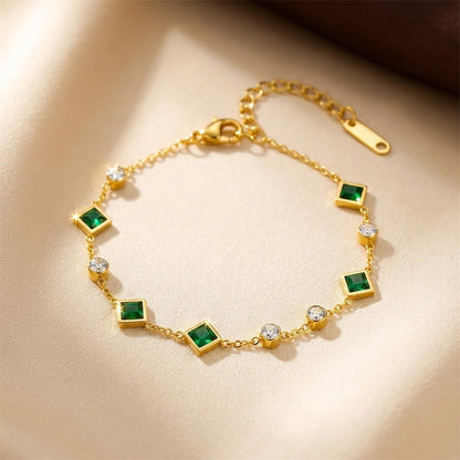 TOVE | GREEN STONE STATION BRACELET - Gold