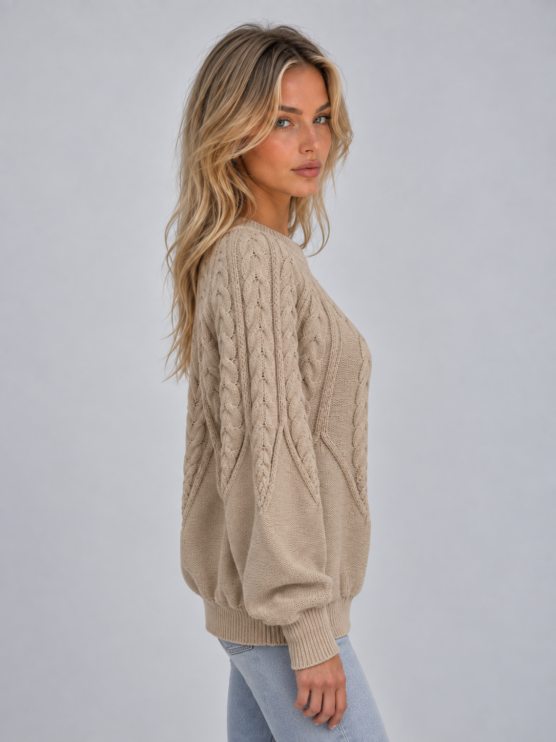 VALENTIA | CABLE KNIT CREW NECK SWEATER - Khaki