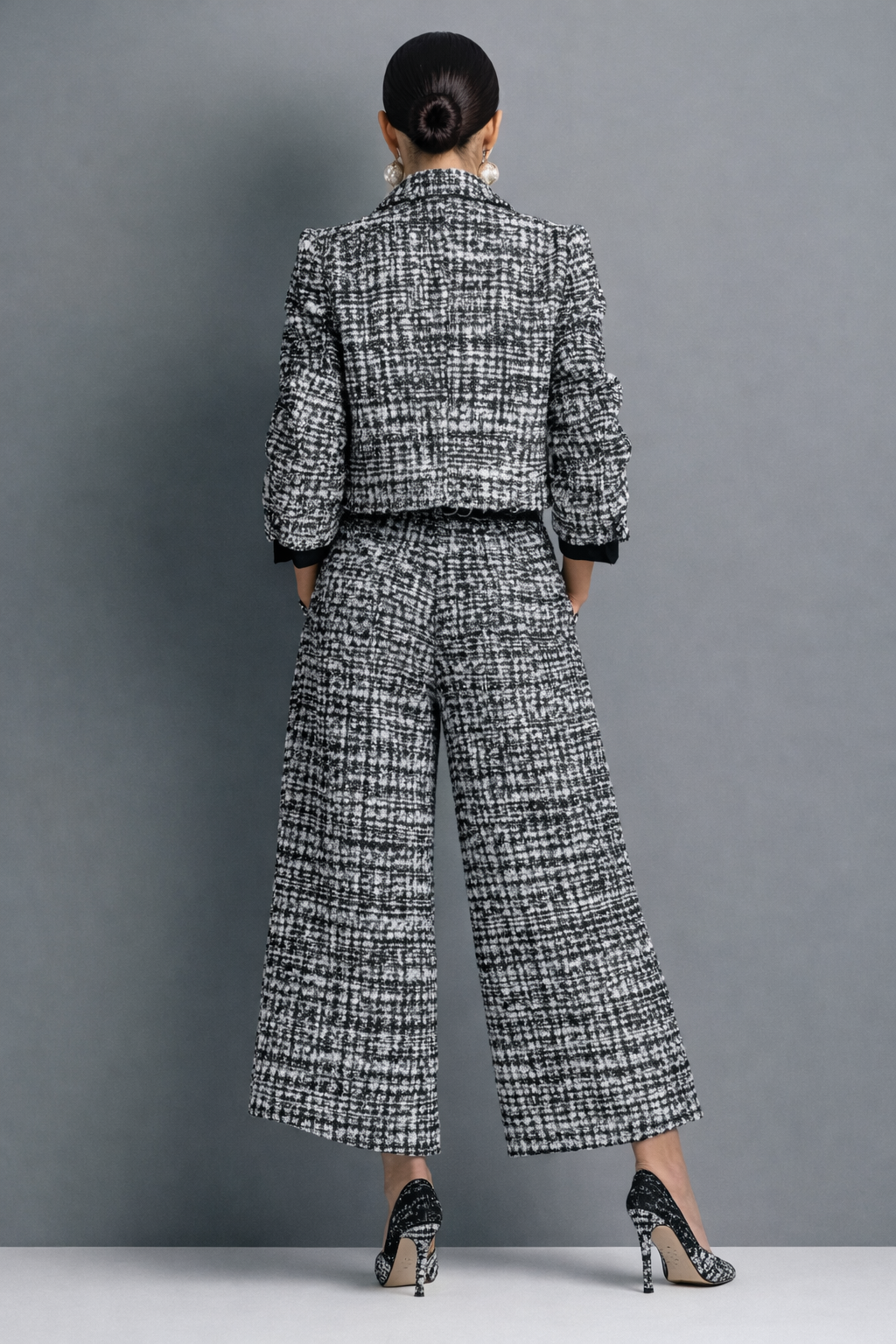 VARINIA | CROPPED JACKET WIDE LEG PANTS SET - Black and White