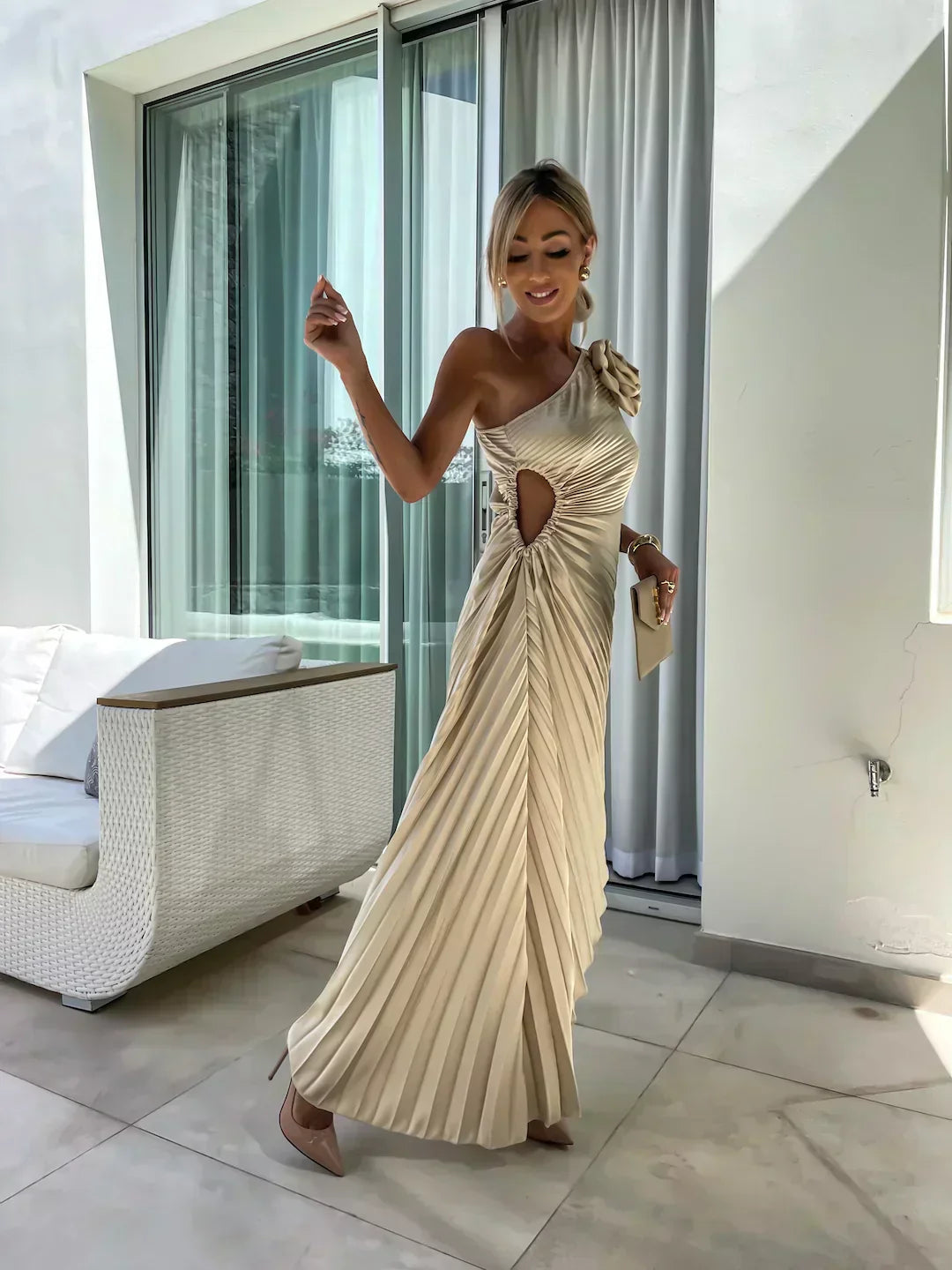 SUNDAY | ONE SHOULDER MIDI DRESS