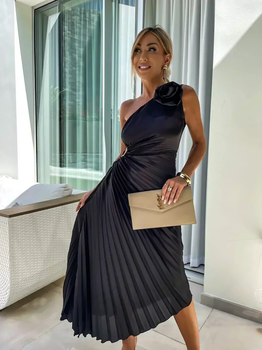 SUNDAY | ONE SHOULDER MIDI DRESS